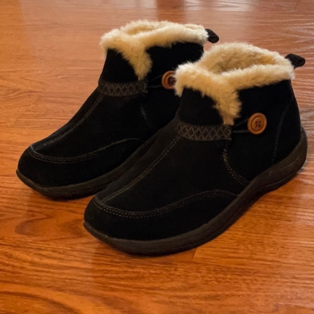 Easy Spirit Black Leather Suede Booties